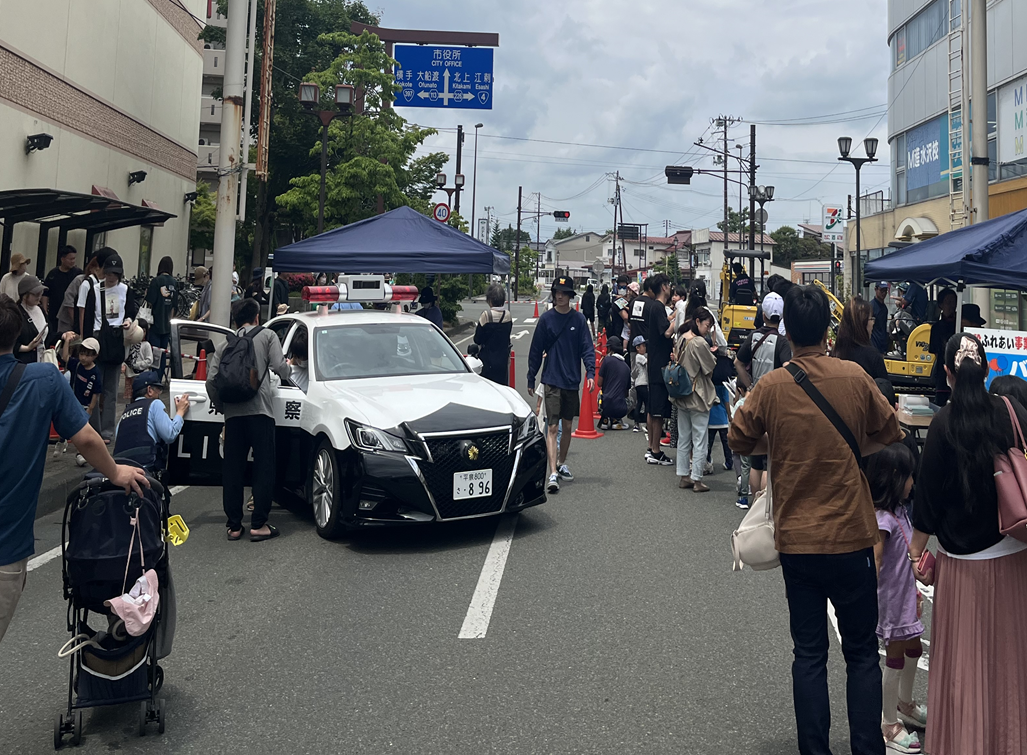 「働く車」展示・乗車体験の様子