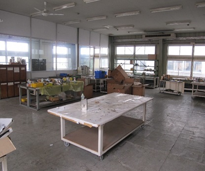 空き工場(内部)