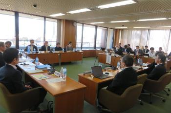 第2回奥州市環境基本計画策定委員会の様子1