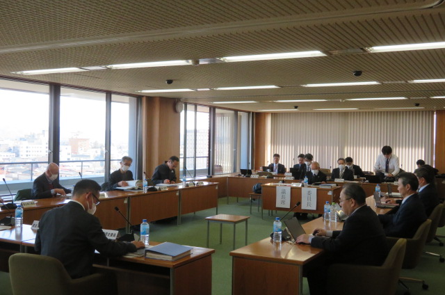 第3回奥州市環境基本計画策定委員会の様子1