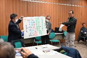 発表する市民の様子4