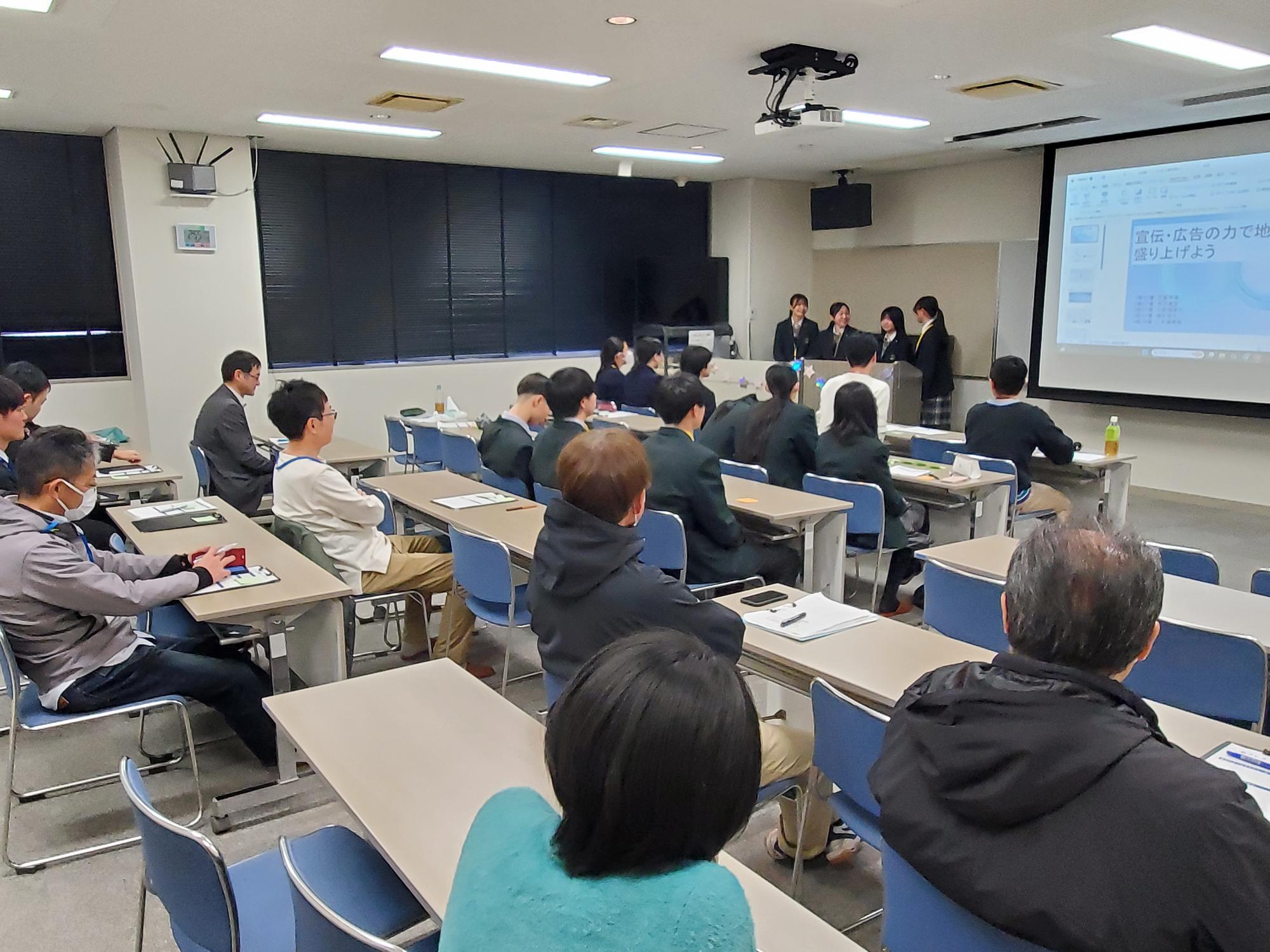 昨年の探究フェスタの発表の様子