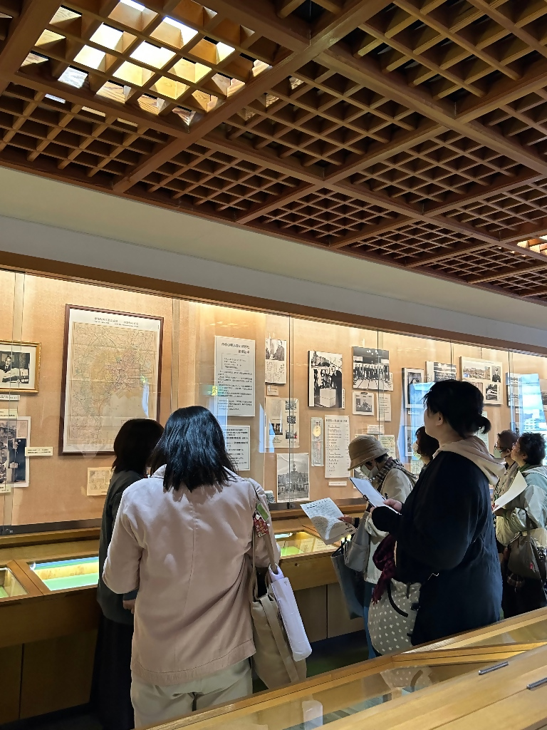 たくさんの展示品に向き合いました